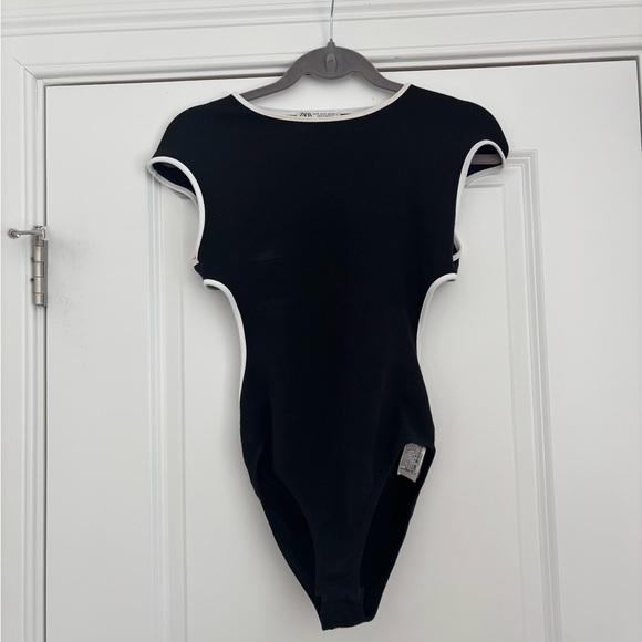 Zara Tops - Black and White Trim Backless One-Piece Bodysuit
